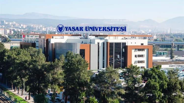Yaşar Üniversitesi'nde iki fakülteye kilit!