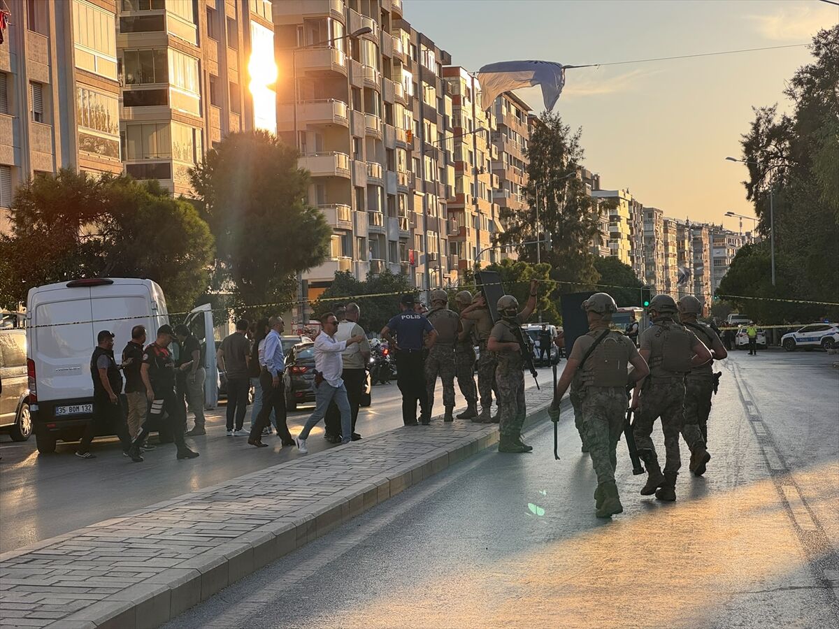 İzmir'de güpegündüz banka soygunu!