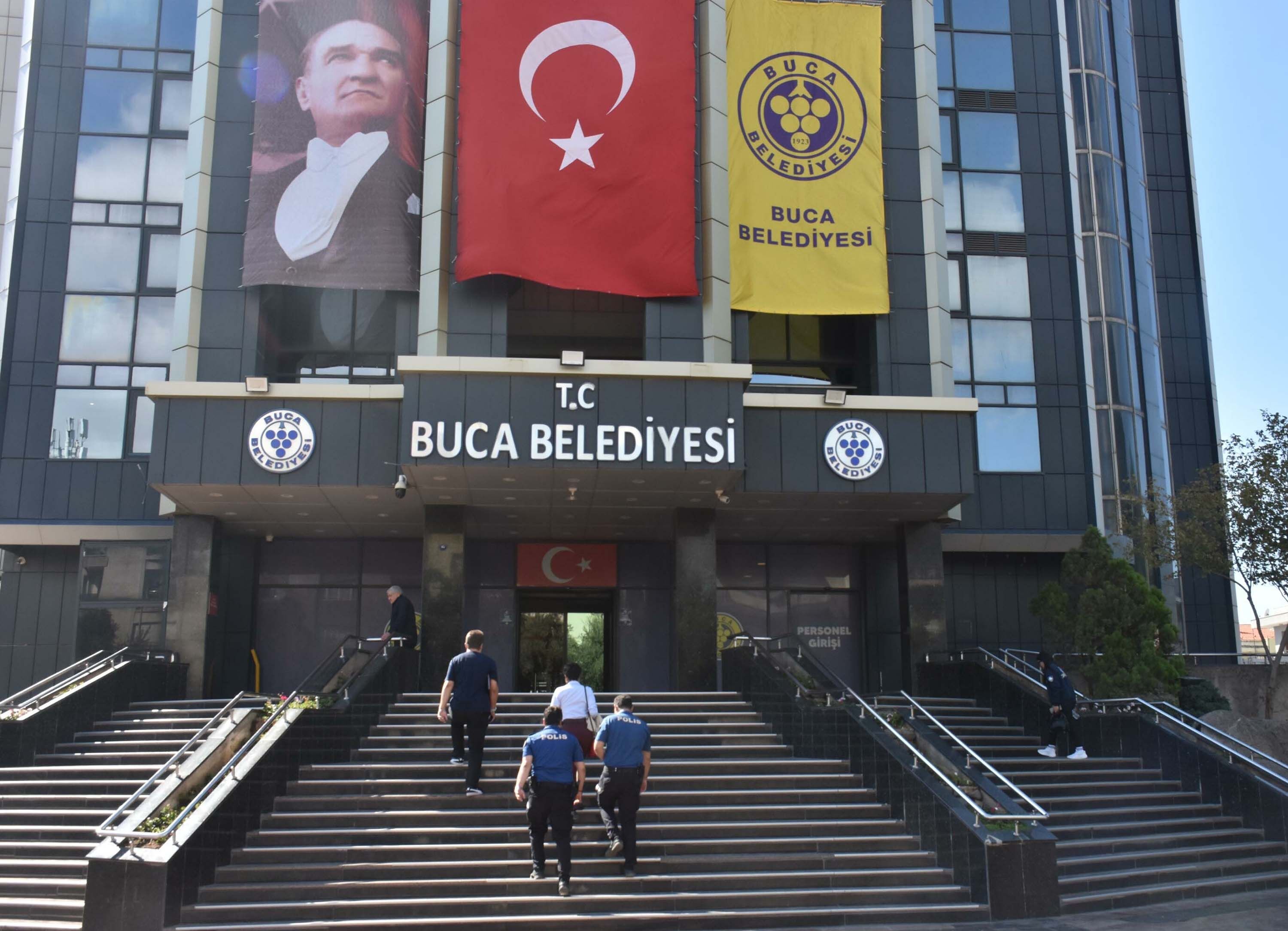 Buca'da haciz şoku: İcra memurları kapıya dayandı!