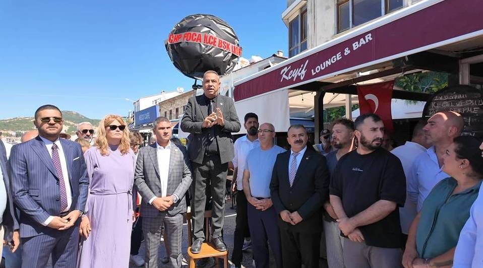 CHP’den Fıçı’ya siyah çelenkli protesto!