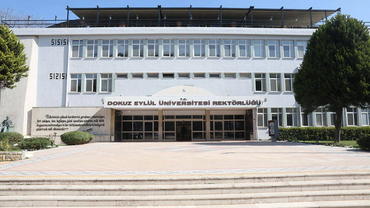 Sayıştay raporunda DEÜ: Milyarlık zarar, eksik personel, biriken izinler!