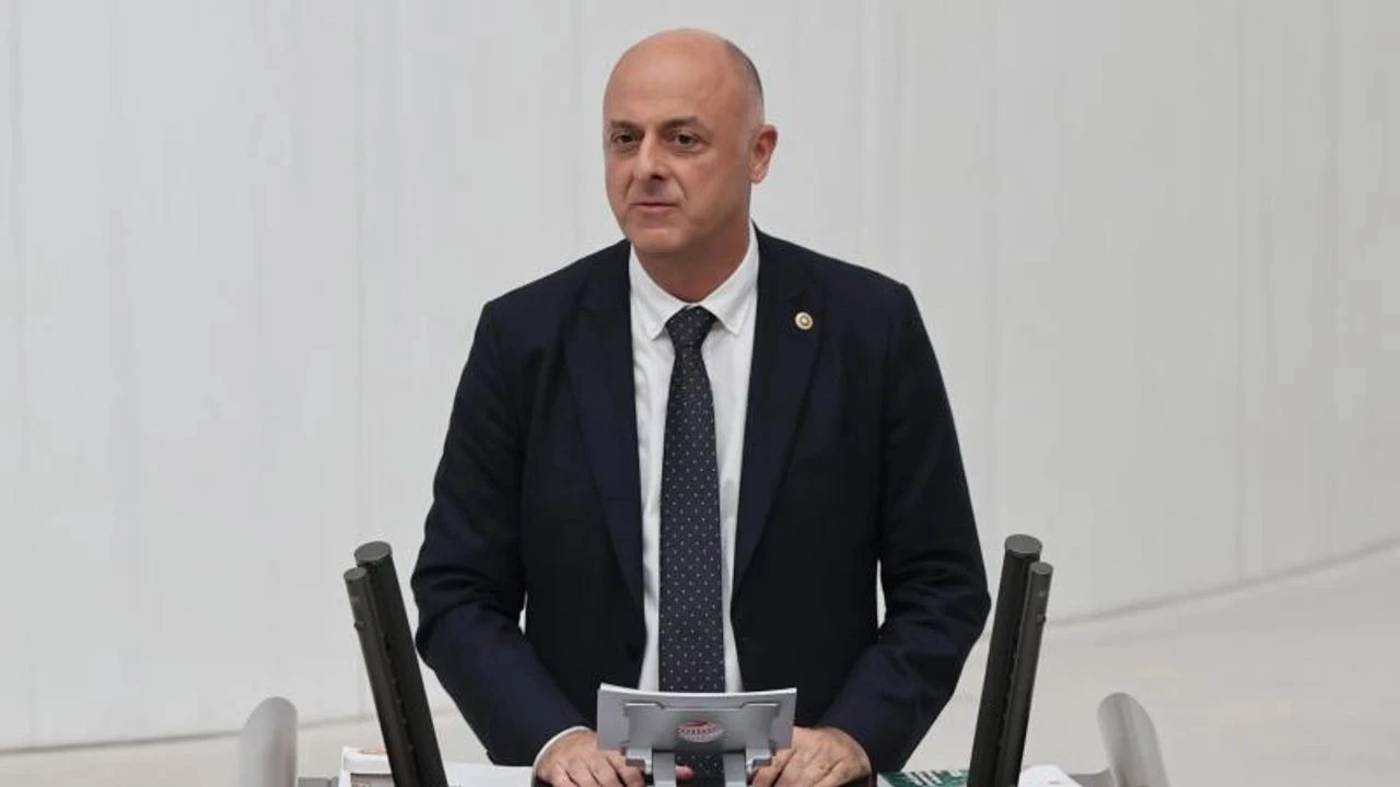 YENİ Partili Özlale hakkında borsa iddiası: Açıklama geldi!
