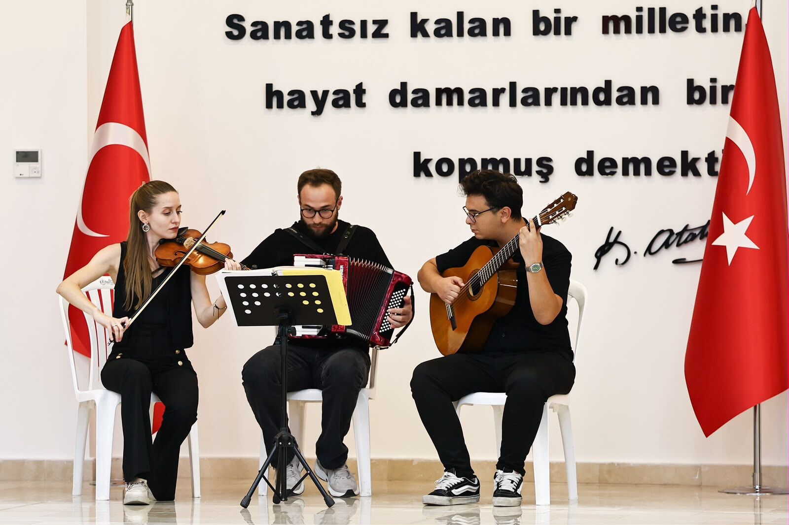 Kurtuluşun 104. Yılında Bedri Rahmi’nin Eserleri Manisa’da (18)