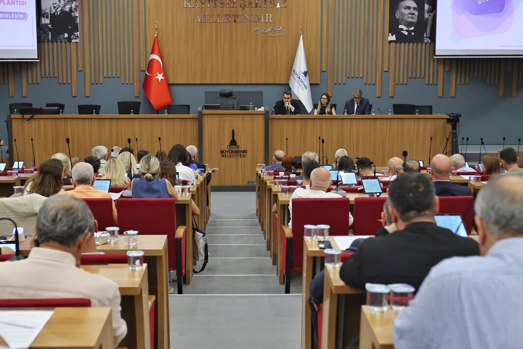 YENİ Partili Güç'ten "transfer" ültimatomu: 1 yıl kaldı, giden bedel öder!