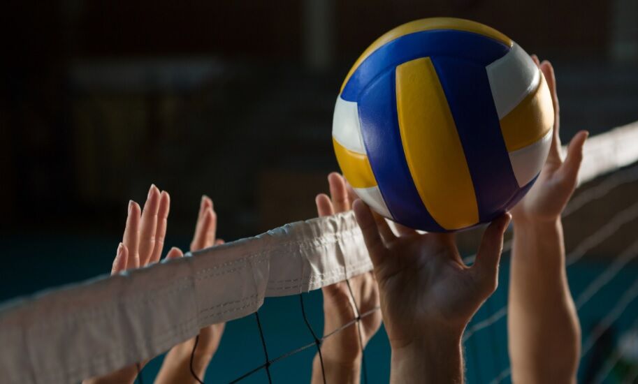 İzmir'de voleybol şöleni başlıyor