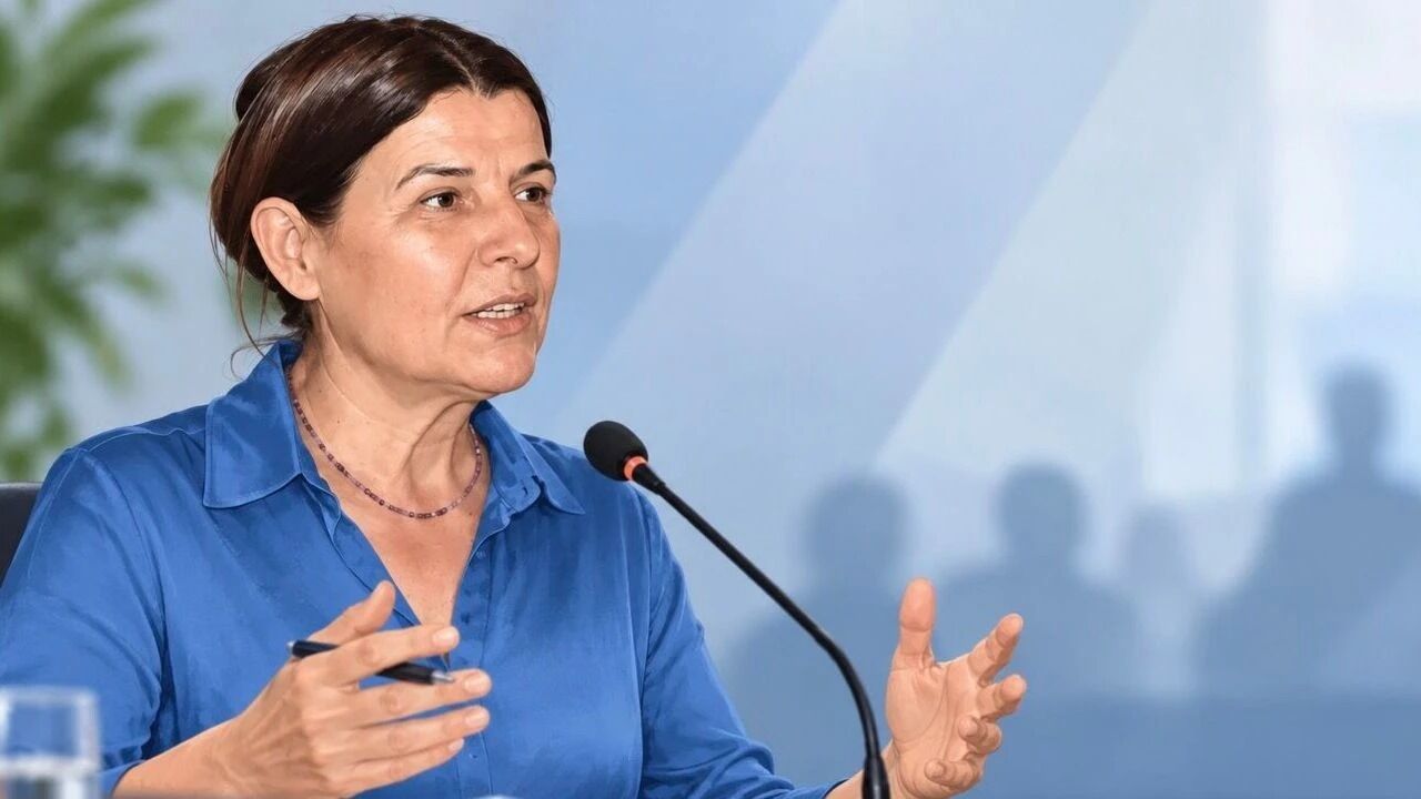 Büyükşehir’de gündem ‘Foça’ transferi: ‘Avarel’ benzetmesine ‘Gargamel’ yanıtı