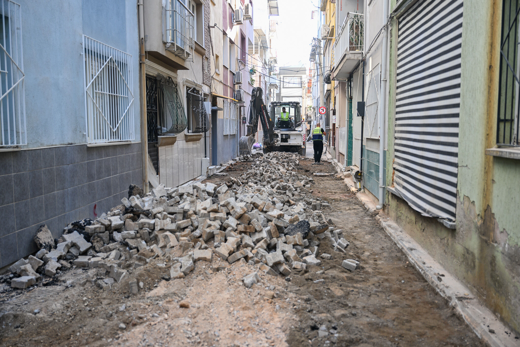 Bornova’da asfalt seferberliği