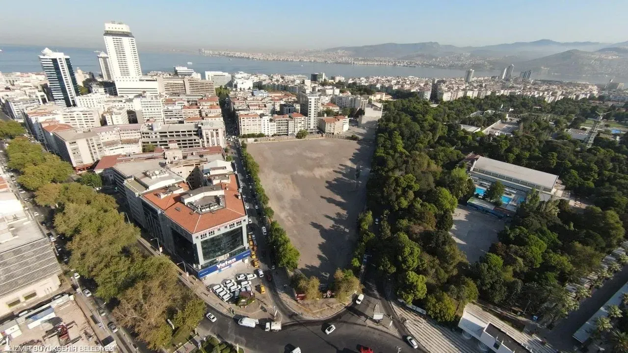 Sahibinden satılık Basmane Çukuru... Tam 75 milyon dolar!