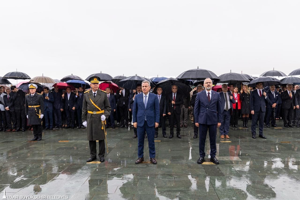 İzmir'de '29 Ekim' töreni!