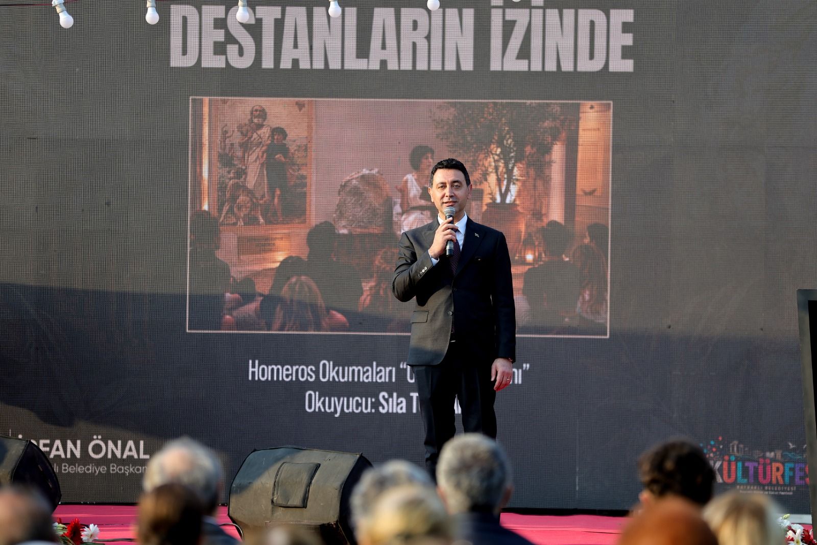 5. Bayraklı Homeros Edebiyat Ve Sanat Festivali Başladı (12)