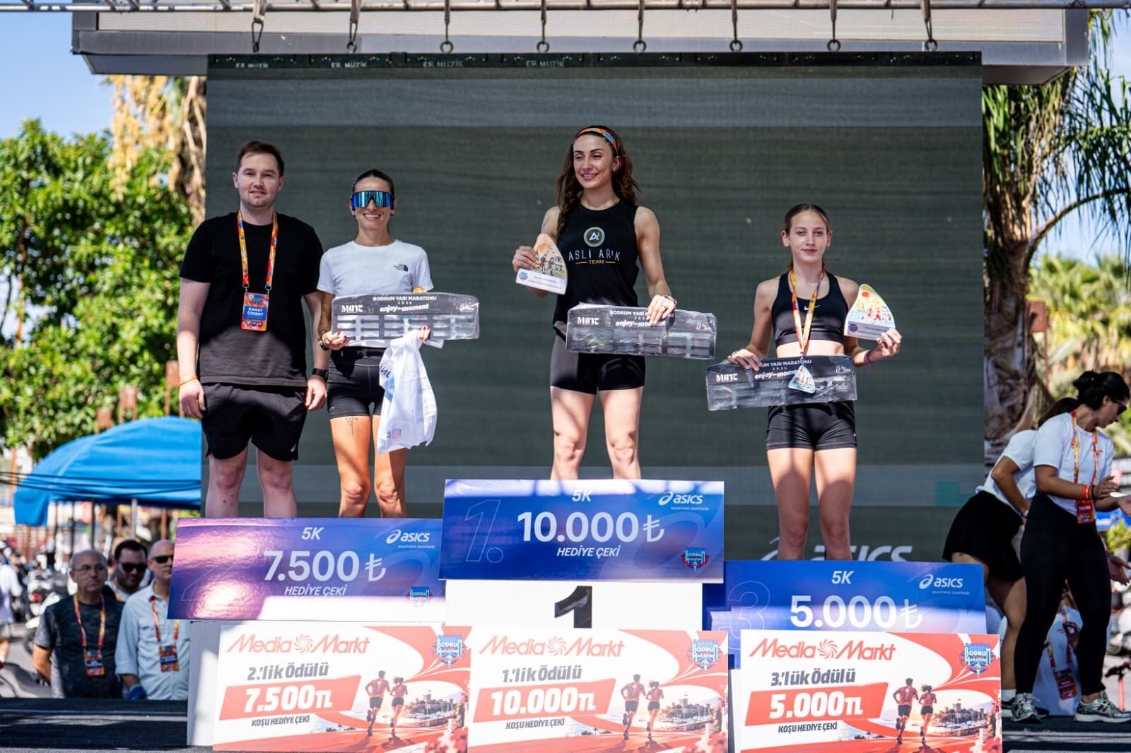 9. Uluslararası Bodrum Yarı Maratonu Tamamlandı (1)