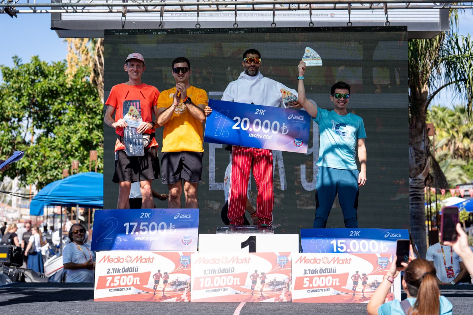 9. Uluslararası Bodrum Yarı Maratonu Tamamlandı (2)
