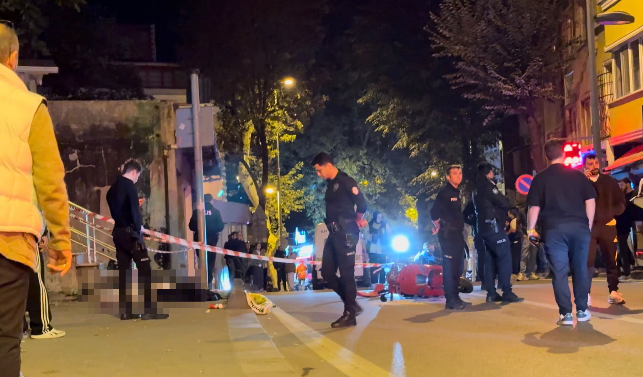 Motosiklet direğe çarptı: 1 ölü