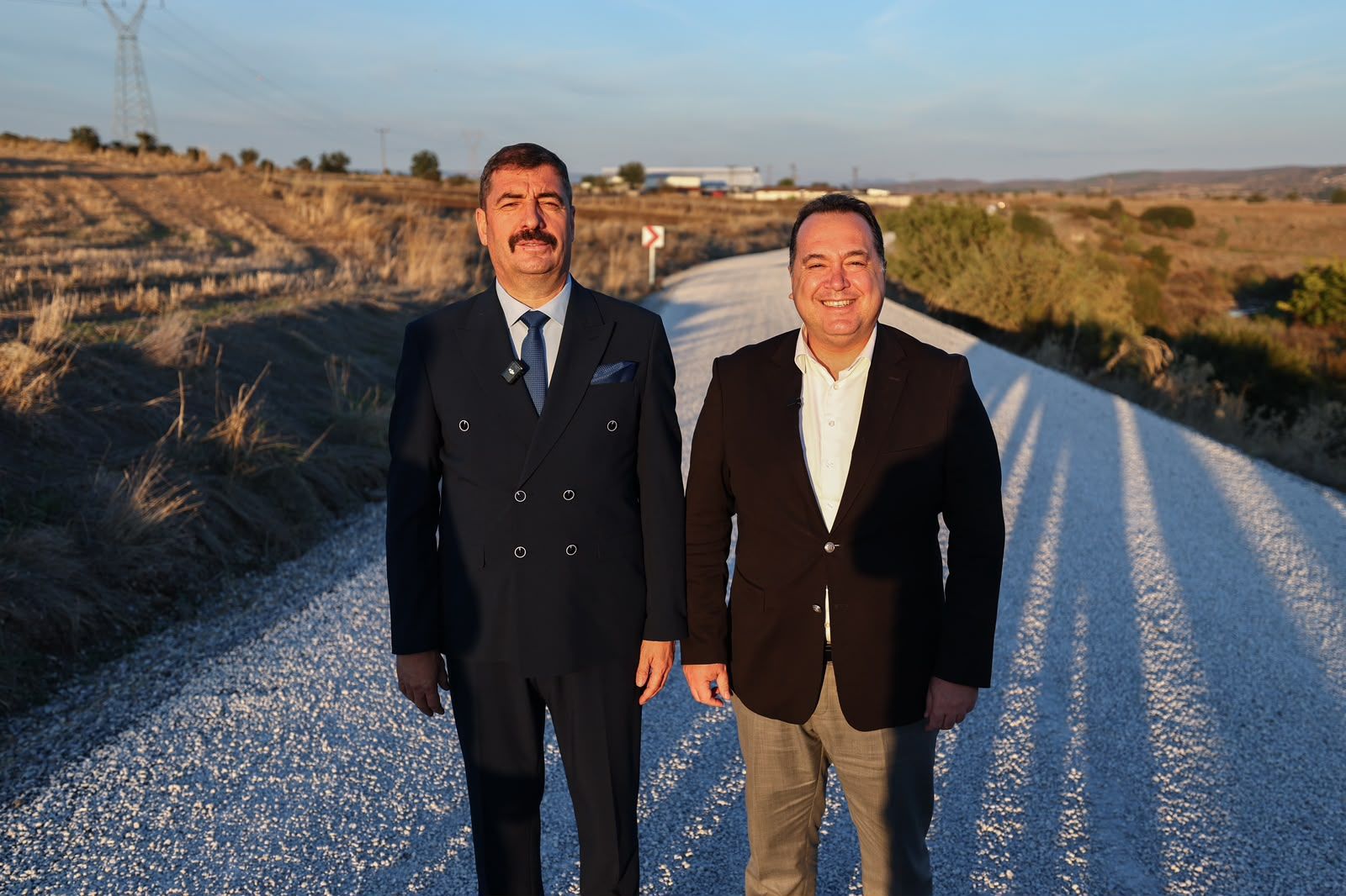 Başkan Dutlulu, Kula’da 30 Kilometrelik Yol Çalışmasını İnceledi (4)