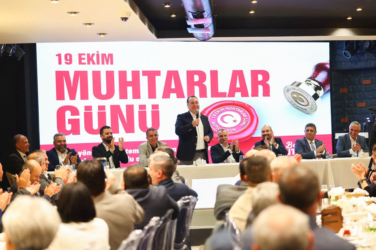 "AK Parti'ye geçecek" iddiasına Dutlulu'dan gönderme: Besim Başkan bir yere gitmiyor!