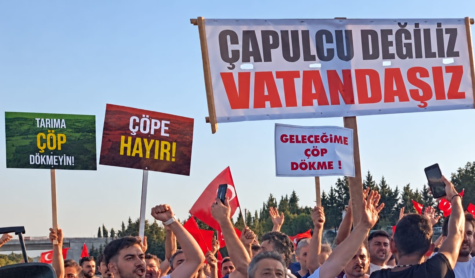 Çöp tesisi Bornova’da isyan kopardı: ‘Ankara’ya yürürüz, gerekirse beni içeri atsınlar’