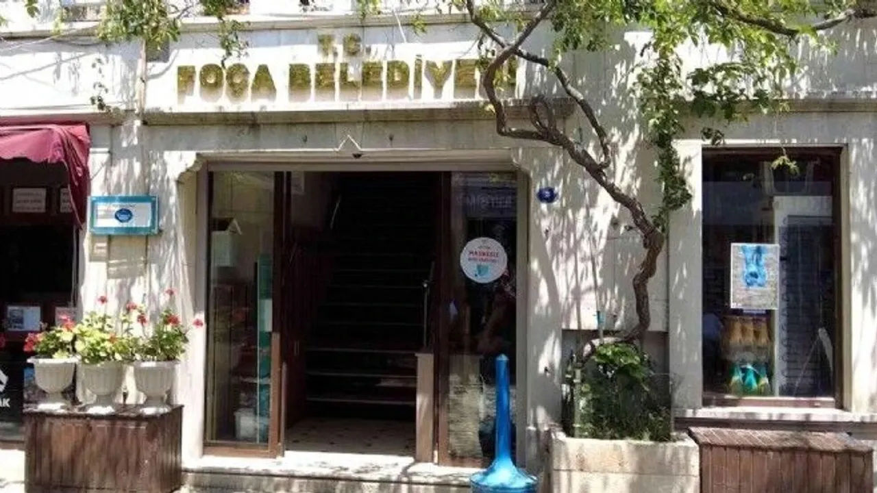 Foça’da 87 milyonluk satış: 26 taşınmaz vitrinde!
