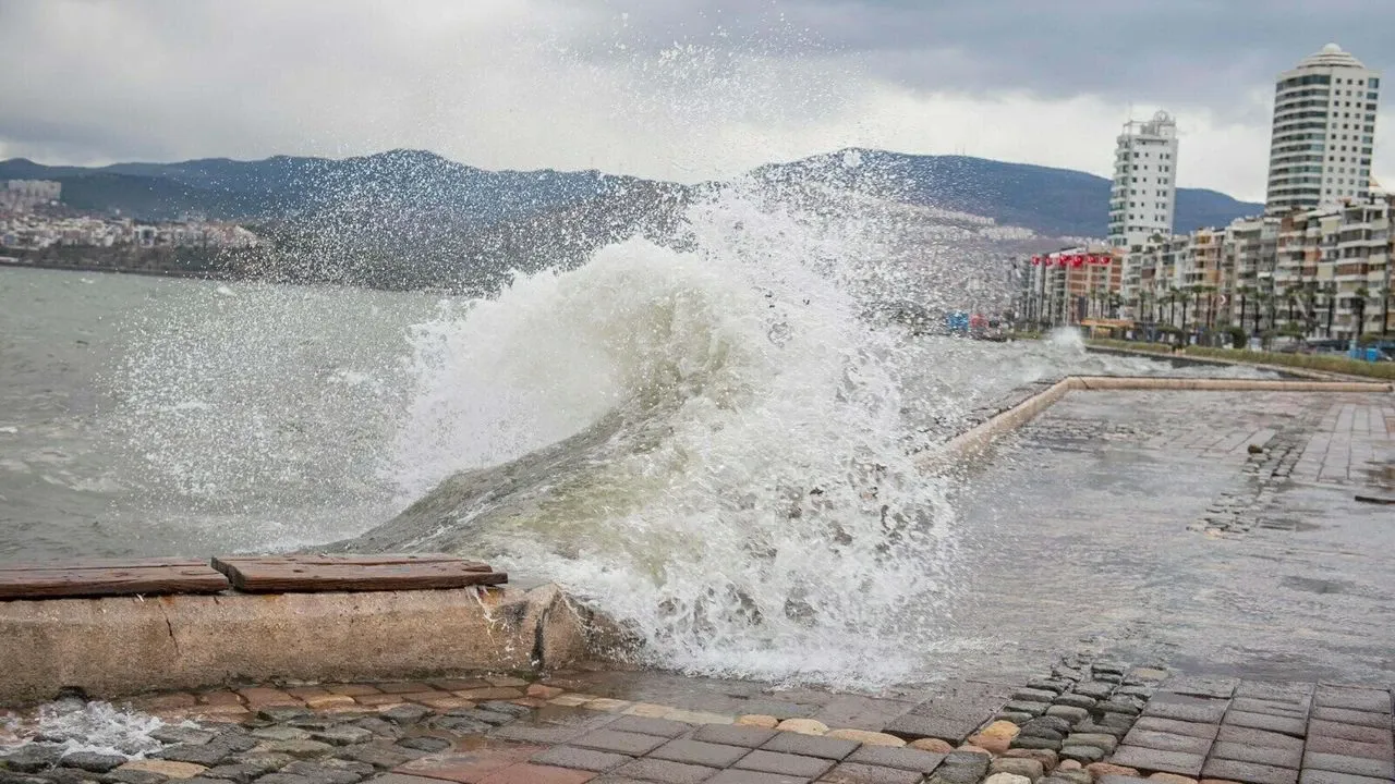 İzmir’de 12 ilçeye sarı kodlu uyarı!