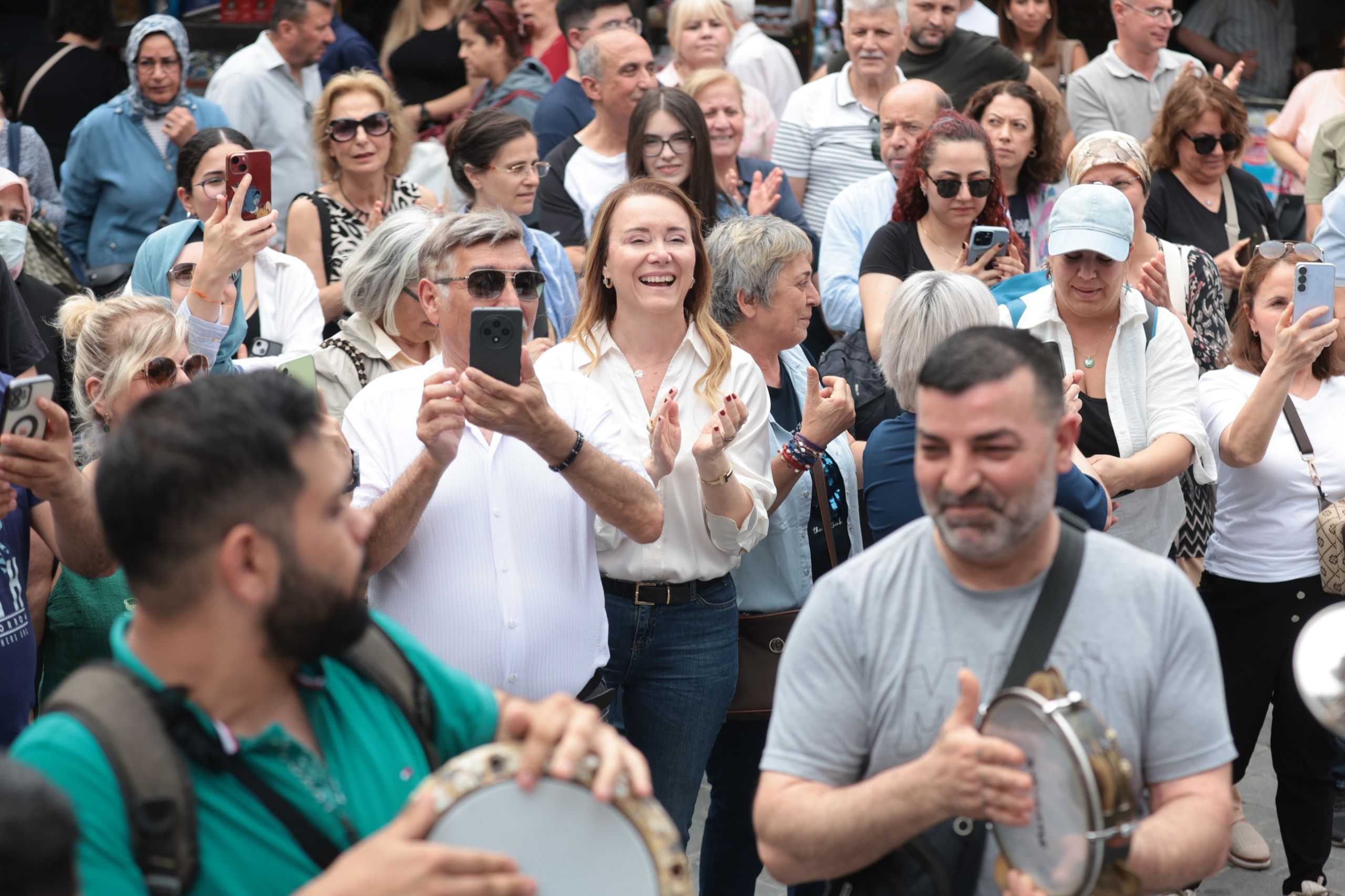 Kemeraltı’nda festival heyecanı: Başkan Mutlu’dan İzmirlilere davet